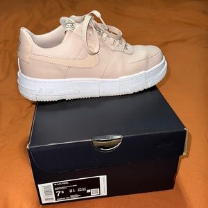 Womens AF1 Píxel particle beige